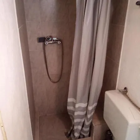 Studio Apart Nr 5 *